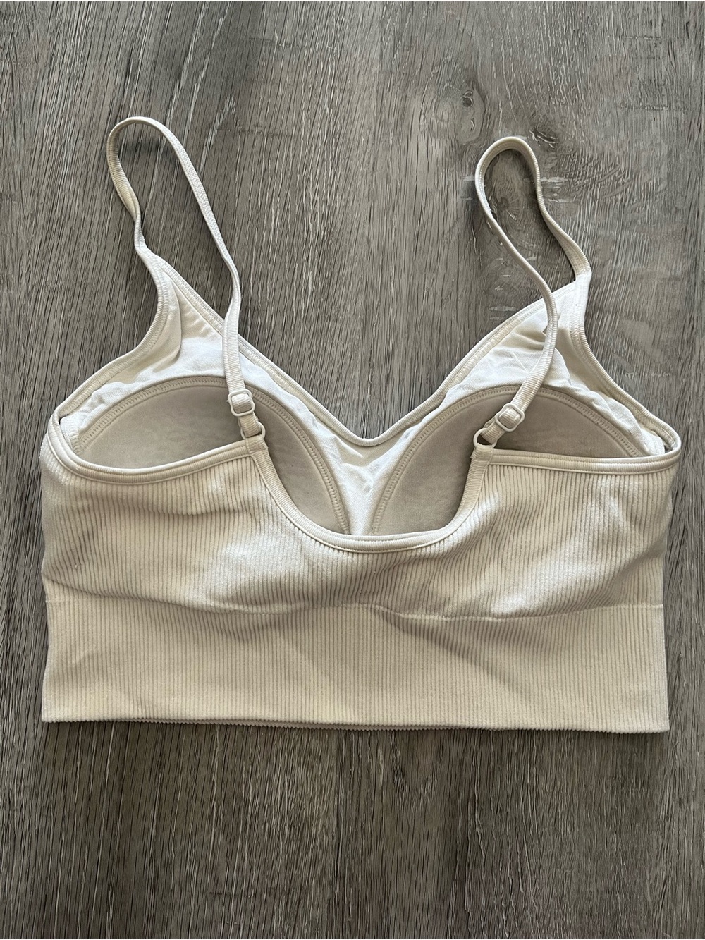 Uniqlo Ribbed Seamless Bralette - Picture 2 of 3